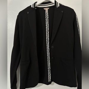 Brand new patterned sport coat